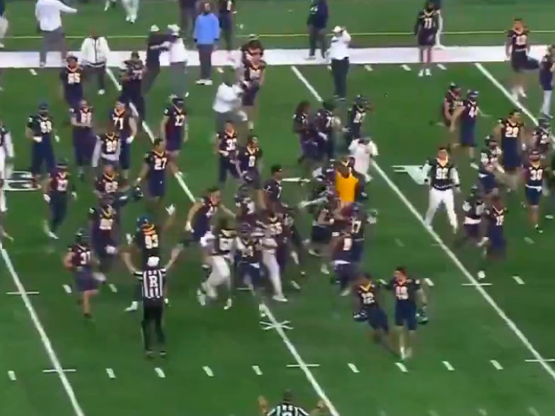 Toledo Rushed the Field Not Once, Not Twice, but Three Times in Its Ridiculous 6OT Win Over Pitt