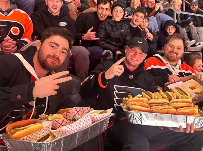 Chasing Gretzky: Group Of Flyers Put Up Historic Numbers On Dollar Dog Night